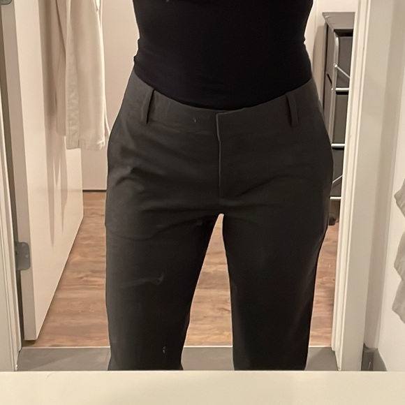 Theory Size 4 Gray Wool Slacks 🌚 - Picture 6 of 9